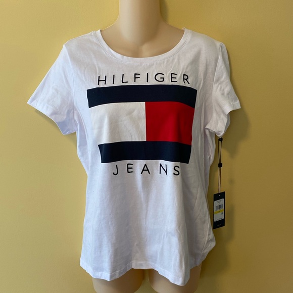 Tommy Hilfiger Tops - NWT Tommy Hilfiger Tee